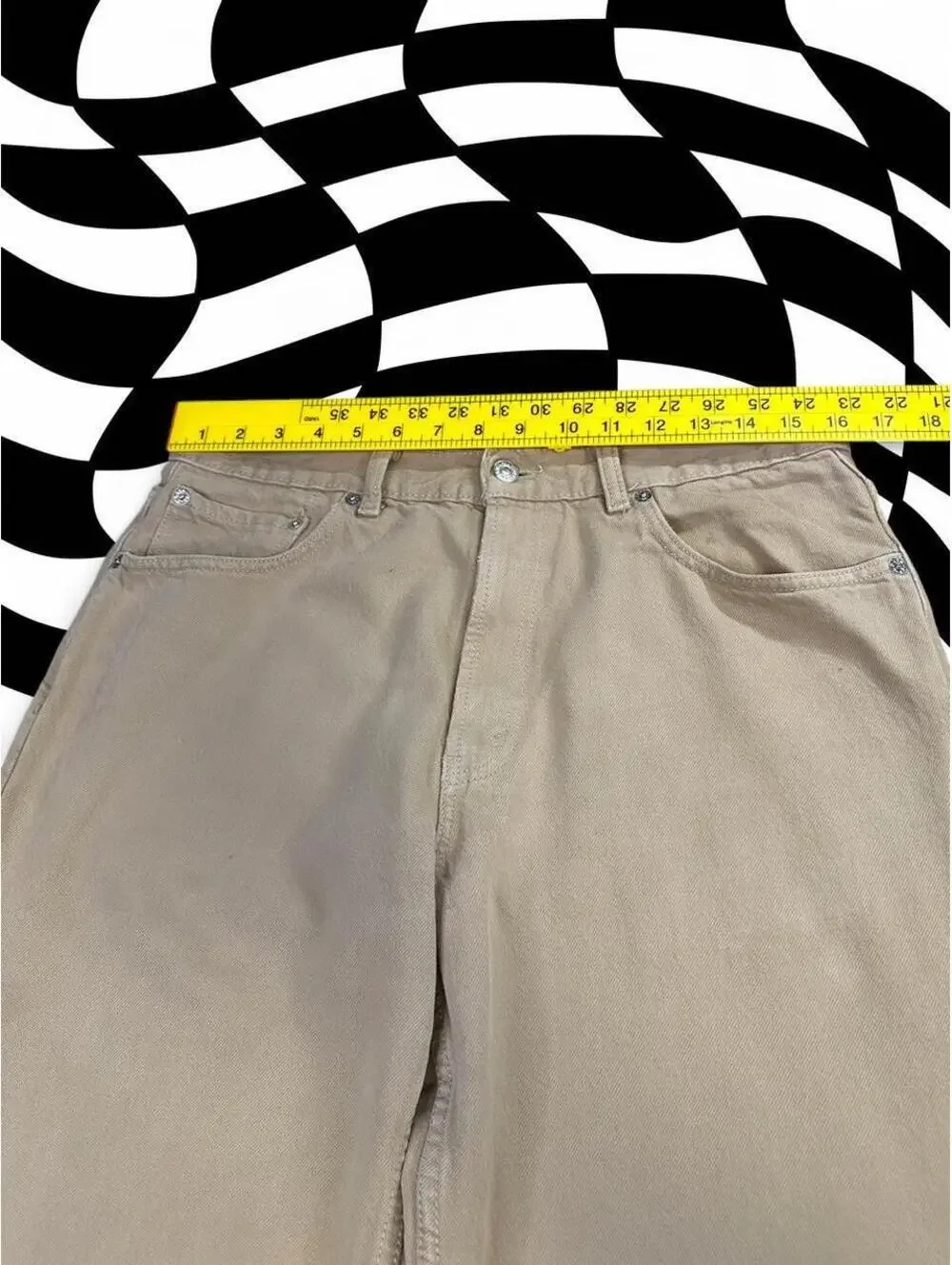 Levi's 550 tan pants